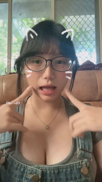 15fzed Nahé Úniky OnlyFans Fotka 9