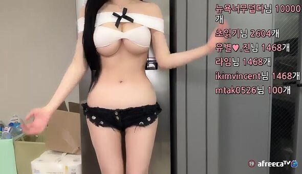 419up Nahé Úniky OnlyFans Fotka 8