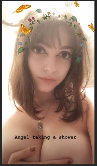 97ames Nahé Úniky OnlyFans Fotka 28