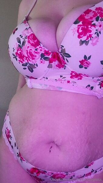 0zero2 Nahé Úniky OnlyFans Fotka 16