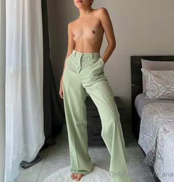 a_aria Nahé Úniky OnlyFans Fotka 13
