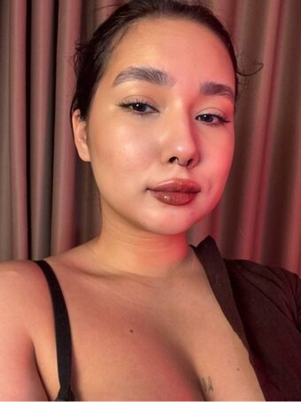 Adellene Nahé Úniky OnlyFans Fotka 20