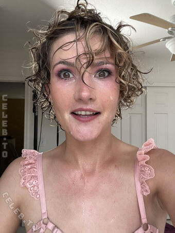 Ahanu Reed Nahé Úniky OnlyFans Fotka 70