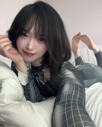 AHRI Nahé Úniky OnlyFans Fotka 10