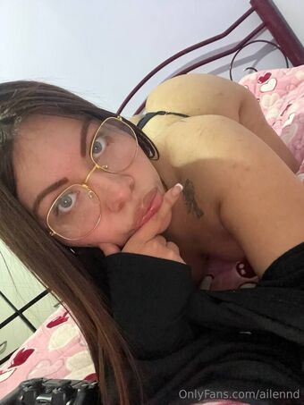 ailennd Nahé Úniky OnlyFans Fotka 10