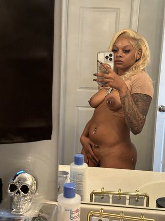 aintchukash Nahé Úniky OnlyFans Fotka 9