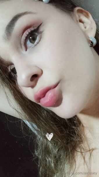 akissey Nahé Úniky OnlyFans Fotka 9