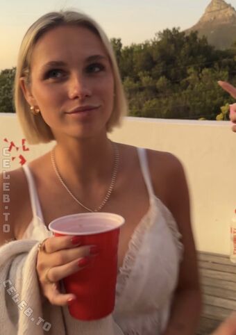 Alena Nolte Nahé Úniky OnlyFans Fotka 70