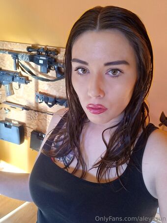 aleyasun Nahé Úniky OnlyFans Fotka 12