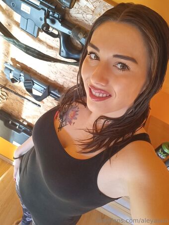 aleyasun Nahé Úniky OnlyFans Fotka 13