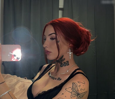 Alinabhm Nahé Úniky OnlyFans Fotka 4