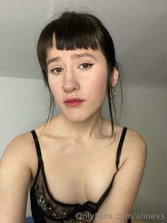 alinevs Nahé Úniky OnlyFans Fotka 18