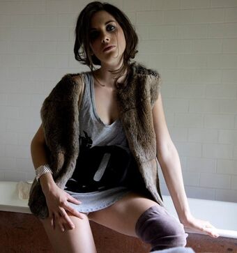 Alison-brie