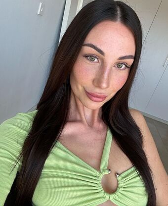 Alison Nahé Úniky OnlyFans Fotka 29