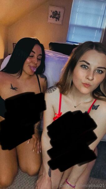 allikat21 Nahé Úniky OnlyFans Fotka 5