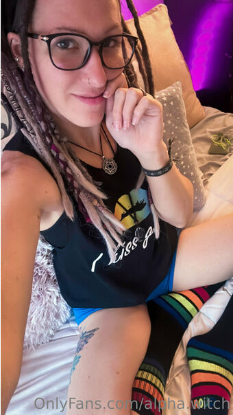 alpha.witch Nahé Úniky OnlyFans Fotka 9