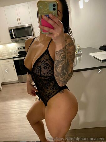 Alphacupcake Nahé Úniky OnlyFans Fotka 20