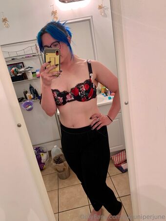 altjuniperjune Nahé Úniky OnlyFans Fotka 17