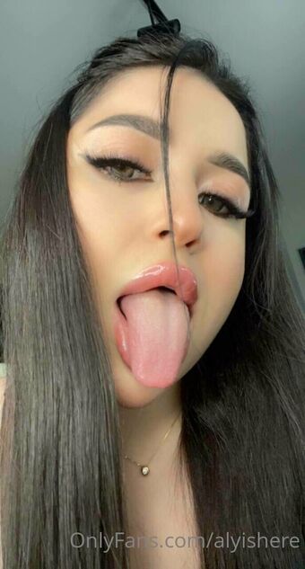alyishere Nahé Úniky OnlyFans Fotka 10