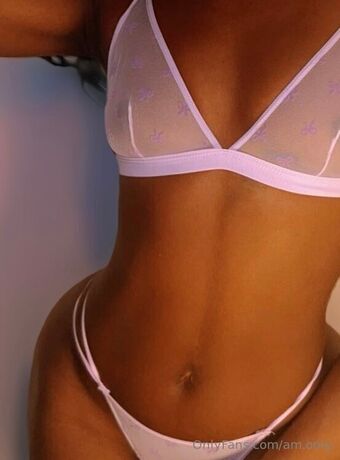 am.only Nahé Úniky OnlyFans Fotka 13