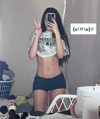 Amanda Devil Nahé Úniky OnlyFans Fotka 10