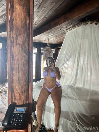 amazonien Nahé Úniky OnlyFans Fotka 15