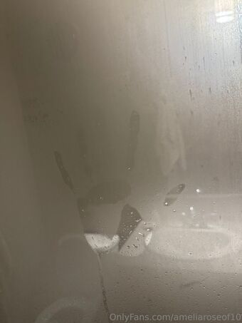ameliaroseof10 Nahé Úniky OnlyFans Fotka 5