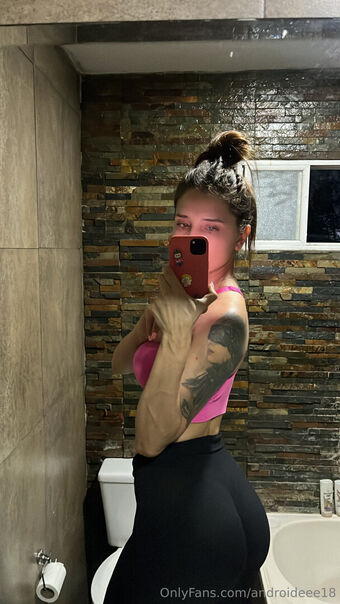 androideee18 Nahé Úniky OnlyFans Fotka 9