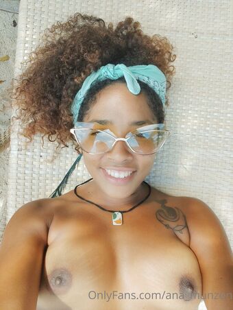 Anna Munzon Nahé Úniky OnlyFans Fotka 1