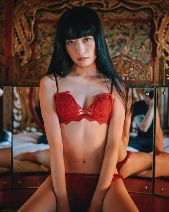 Asami Nahé Úniky OnlyFans Fotka 12