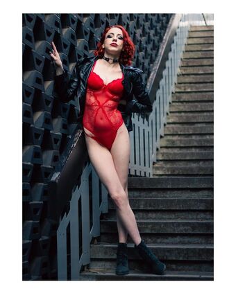 Asmodena Nahé Úniky OnlyFans Fotka 15