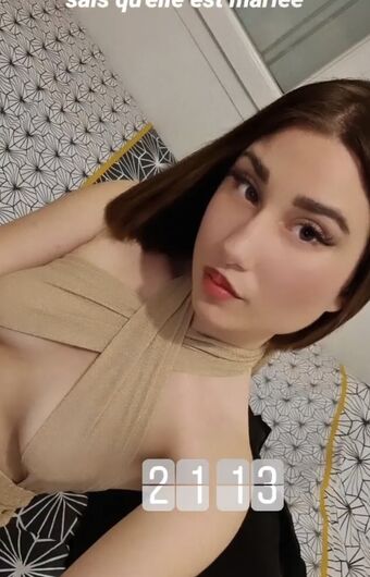 Astrid Guy Nahé Úniky OnlyFans Fotka 9