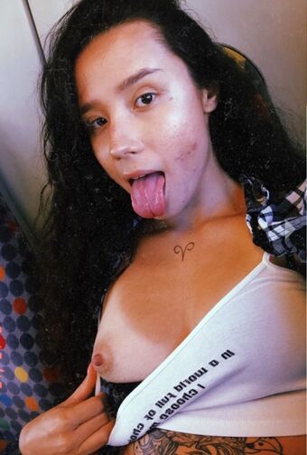 Athalia Nahé Úniky OnlyFans Fotka 13