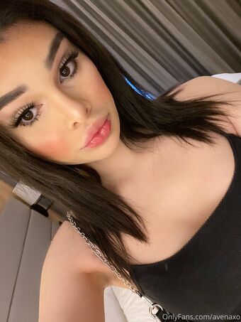 avenaxo Nahé Úniky OnlyFans Fotka 3