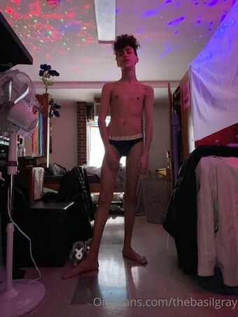 basilgray Nahé Úniky OnlyFans Fotka 31
