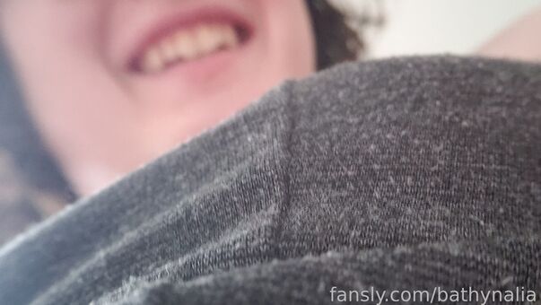 Bathynalia Nahé Úniky OnlyFans Fotka 2