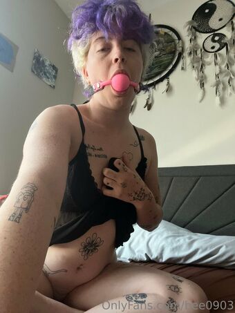 bee0903 Nahé Úniky OnlyFans Fotka 3