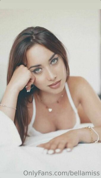 bellarossi21 Nahé Úniky OnlyFans Fotka 5