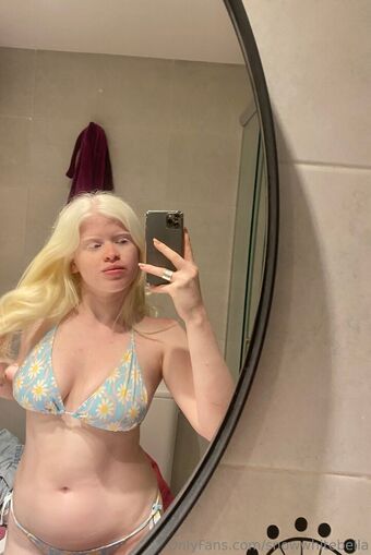 bellawinterx Nahé Úniky OnlyFans Fotka 17