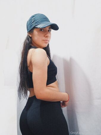 belpec Nahé Úniky OnlyFans Fotka 5