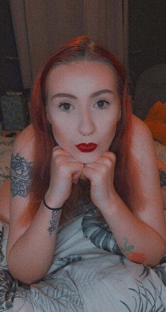 BettyOops Nahé Úniky OnlyFans Fotka 3