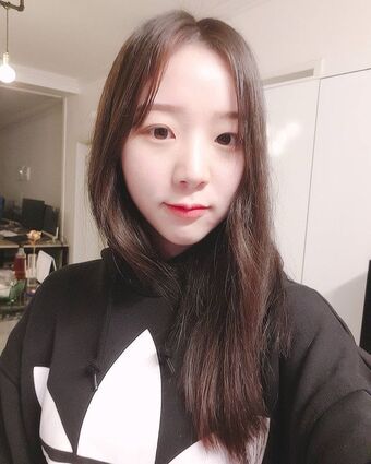 BJ Apple 사과 Nahé Úniky OnlyFans Fotka 21