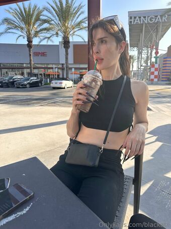 blackate Nahé Úniky OnlyFans Fotka 8