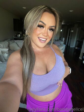 bombshellcel Nahé Úniky OnlyFans Fotka 14