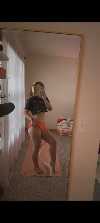 Bootz Nahé Úniky OnlyFans Fotka 25