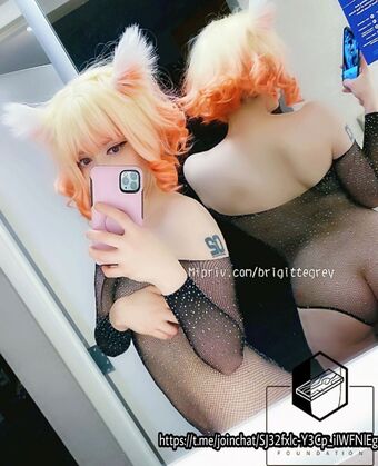 Brigitte Grey Nahé Úniky OnlyFans Fotka 19