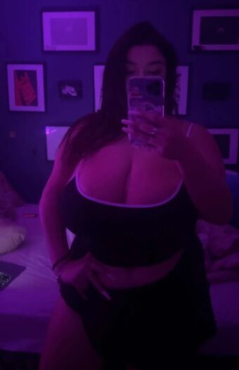 Bronte W Nahé Úniky OnlyFans Fotka 16