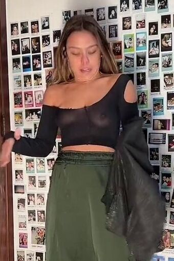 Bruna16 Nahé Úniky OnlyFans Fotka 4