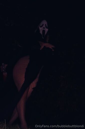 bubblebuttblondi