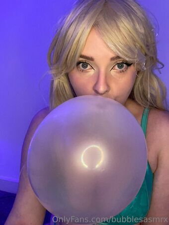 bubblesasmrx Nahé Úniky OnlyFans Fotka 6
